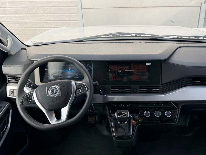 Грузопассажирский автобус Dongfeng K33